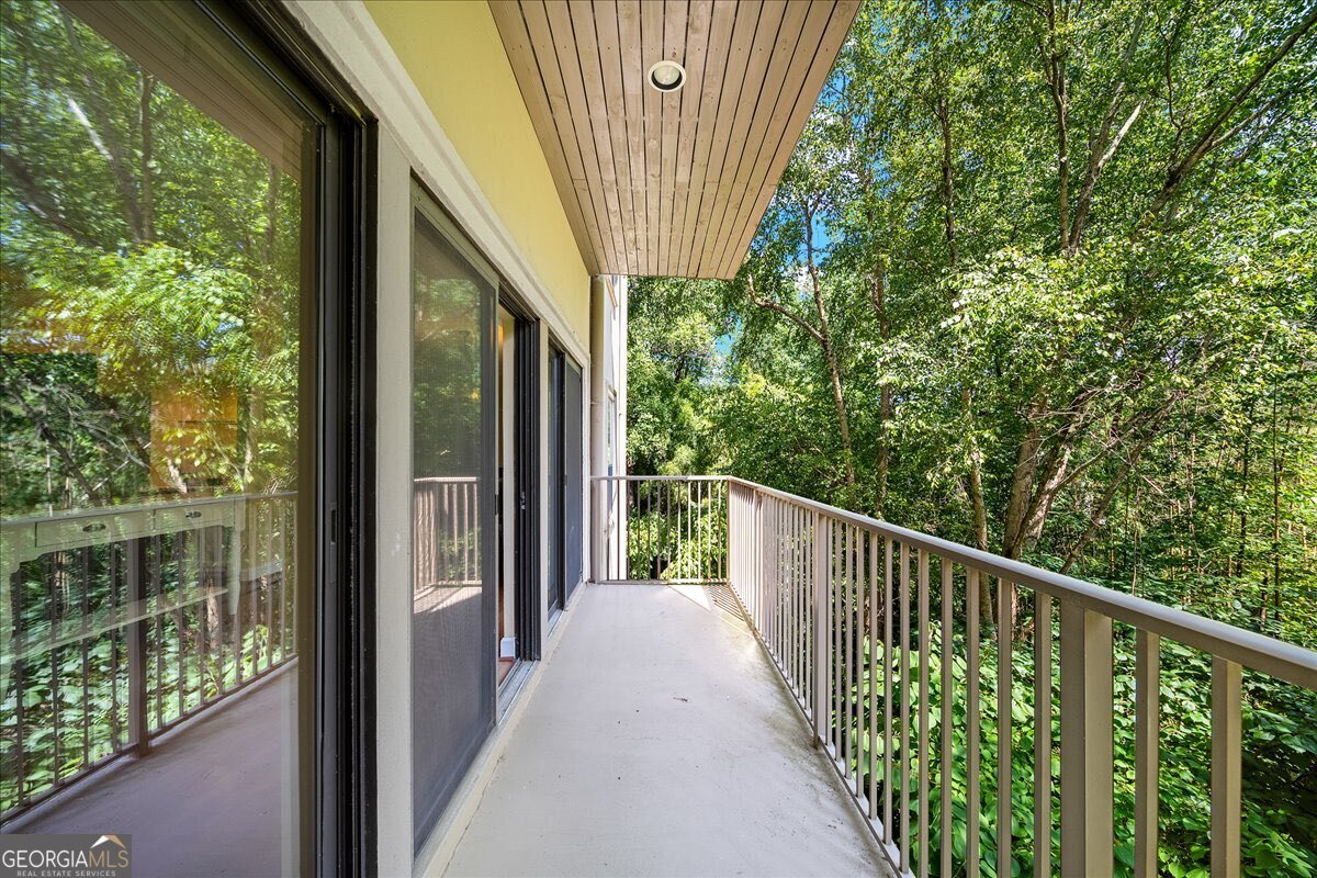 2865 Lenox Road Atlanta - 34