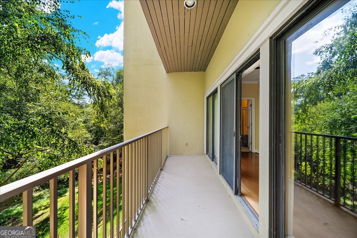 2865 Lenox Road Atlanta - 35