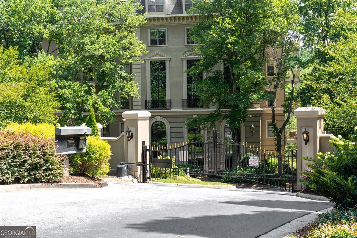 2865 Lenox Road Atlanta - 37