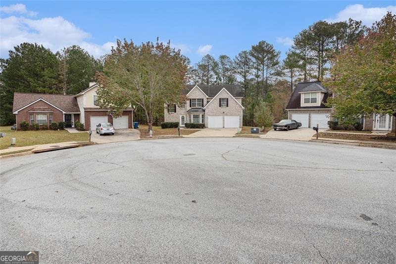 6876 WILDBOAR Drive Fairburn - 3