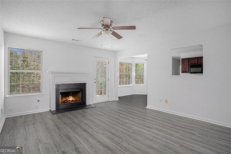 6876 WILDBOAR Drive Fairburn - 5