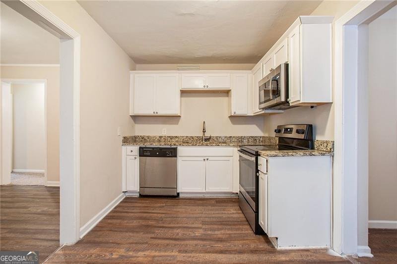 2159 MACON Drive Atlanta - 21