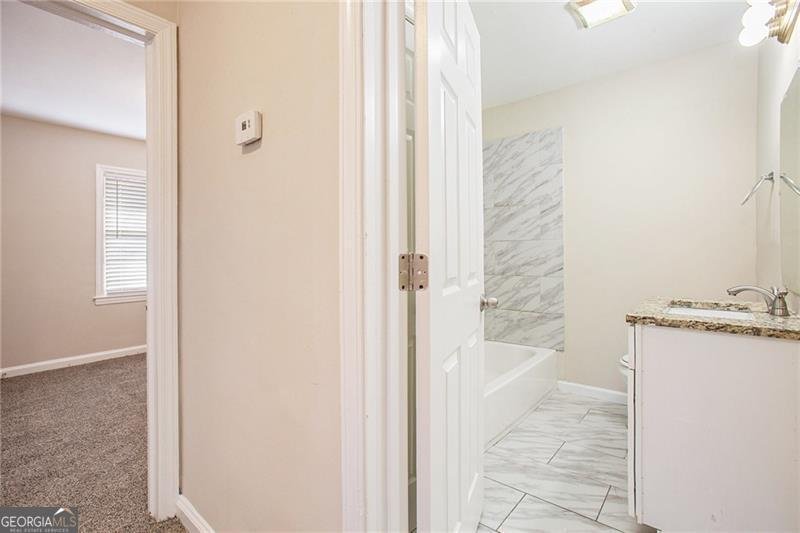 2159 MACON Drive Atlanta - 27