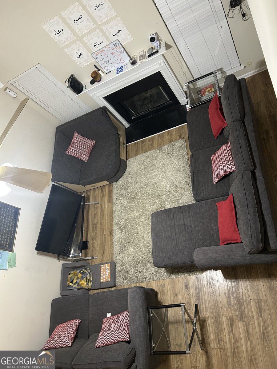 6603 Biscayne Boulevard Rex - 3