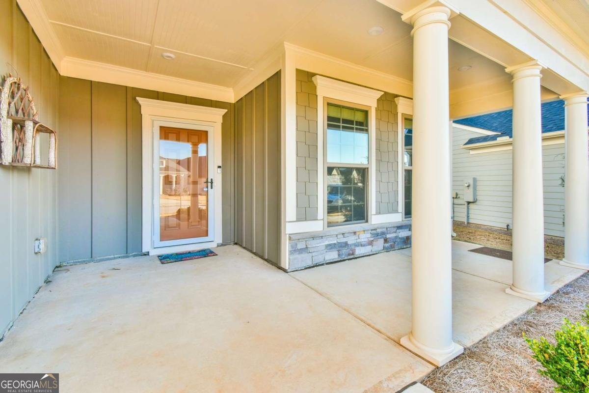 4941 Adler Court Hoschton - 4