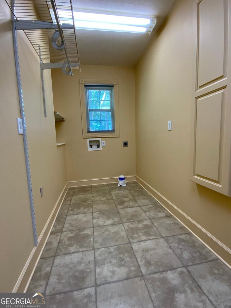 3639 Holly Springs Road Rockmart - 33
