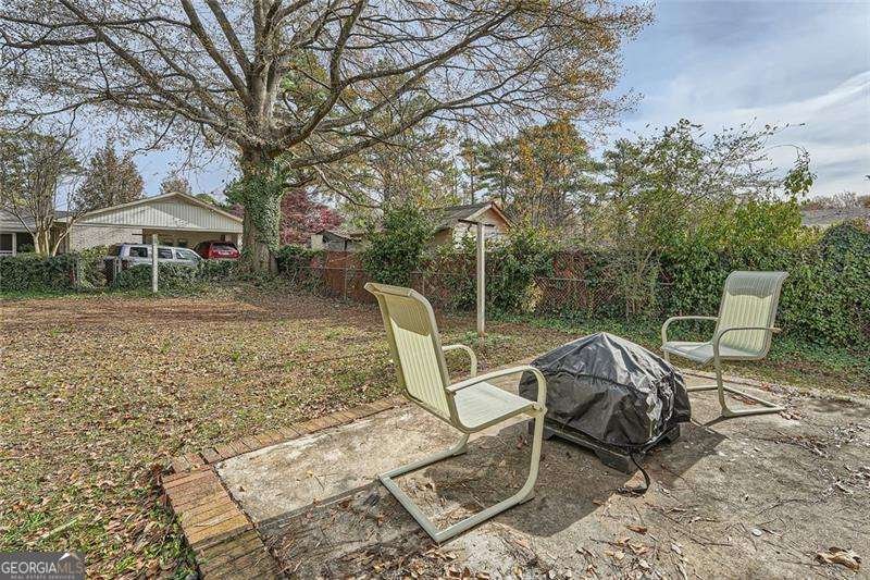 4809 Hemlock Drive Austell - 23
