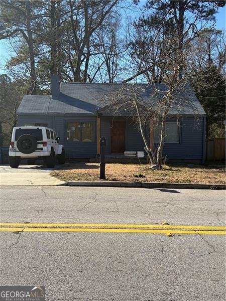 1876 CONNALLY Drive East Point - 1