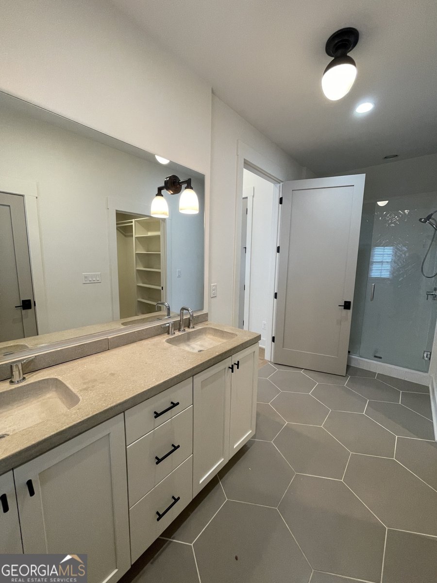 165 Kelmscott Ln. Fayetteville - 17