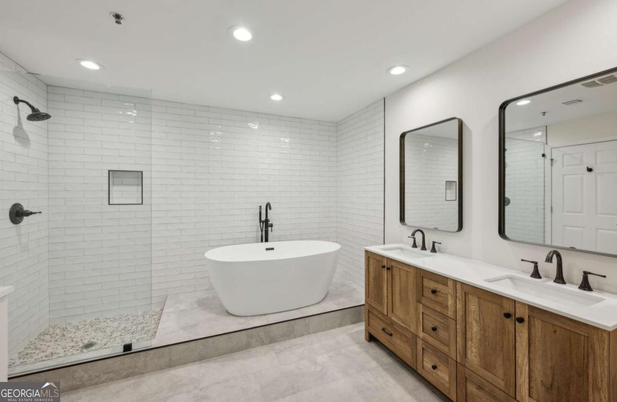 50 Biscayne Drive Atlanta - 25