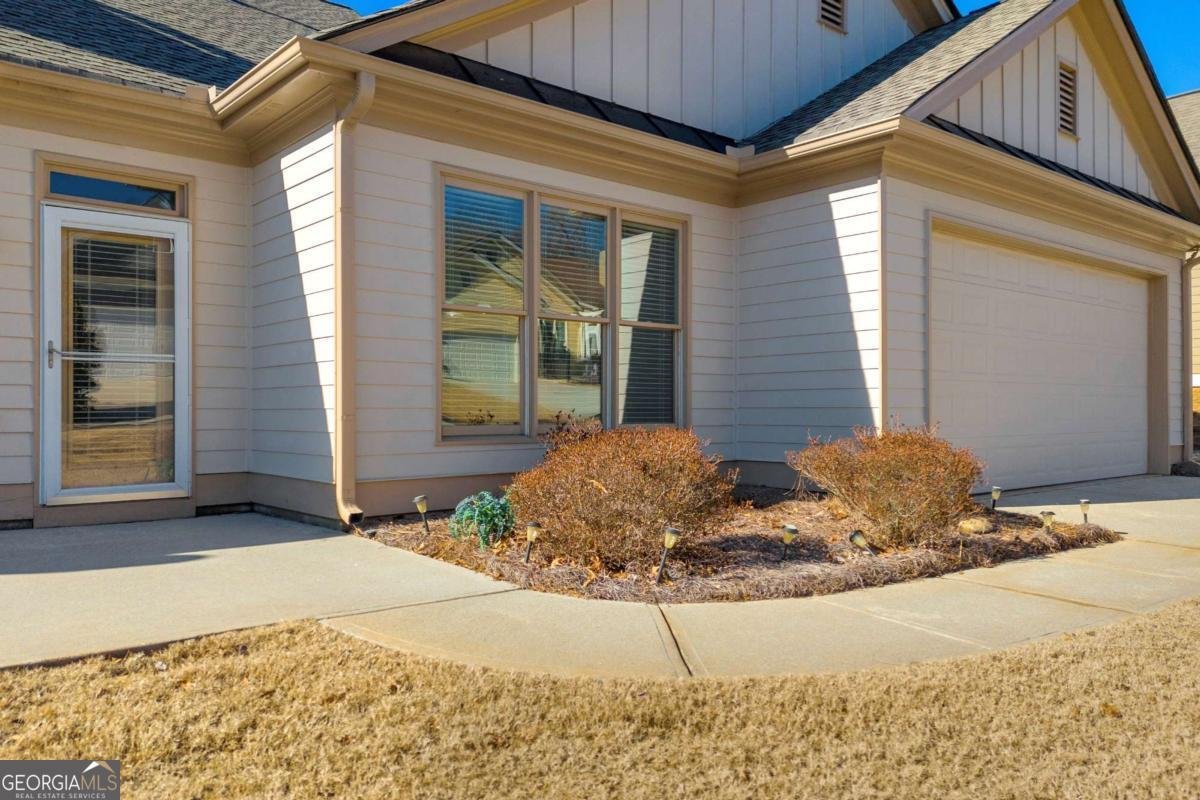 151 Chestnut Chase Hoschton - 11