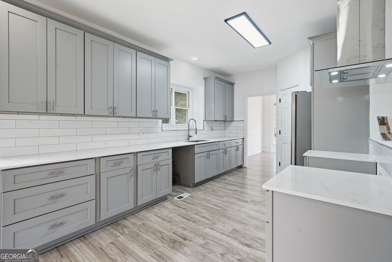 500 CHIMNEY HOUSE Court Stone Mountain - 11