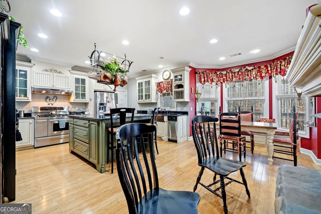 10 MOSS LANDING Acworth - 21