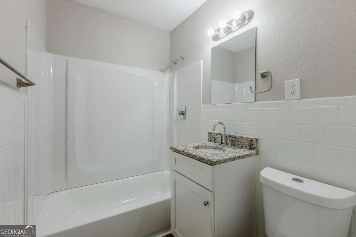 905 Fairburn Road Atlanta - 19