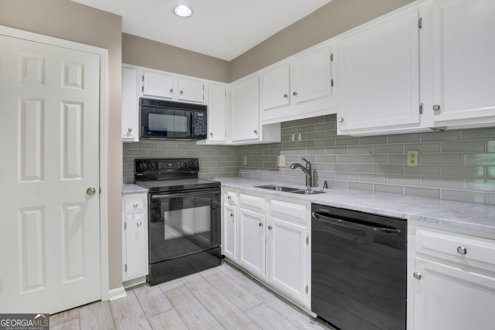 24214 Plantation Drive Atlanta - 7