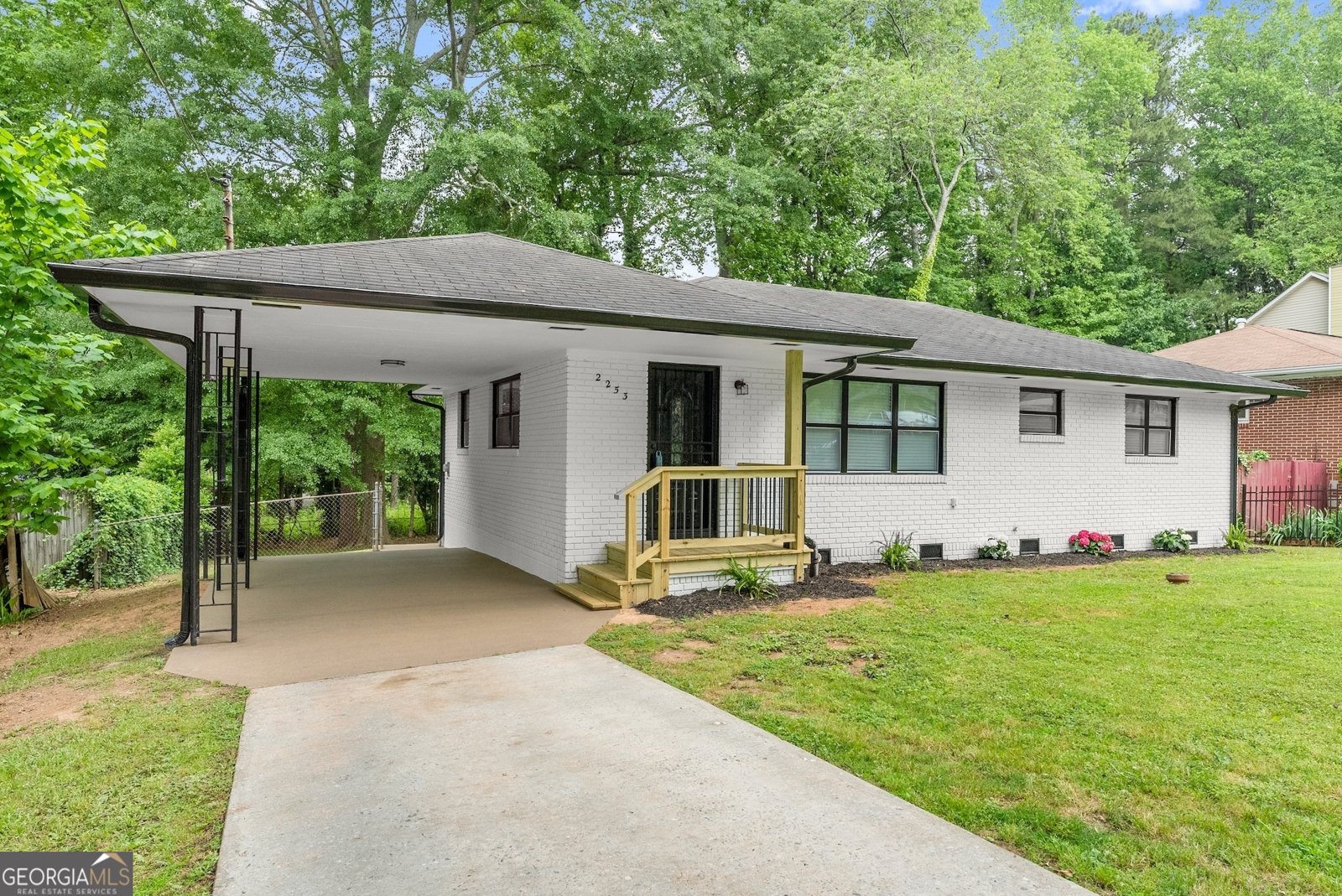 2253 Bonnybrook Atlanta - 12