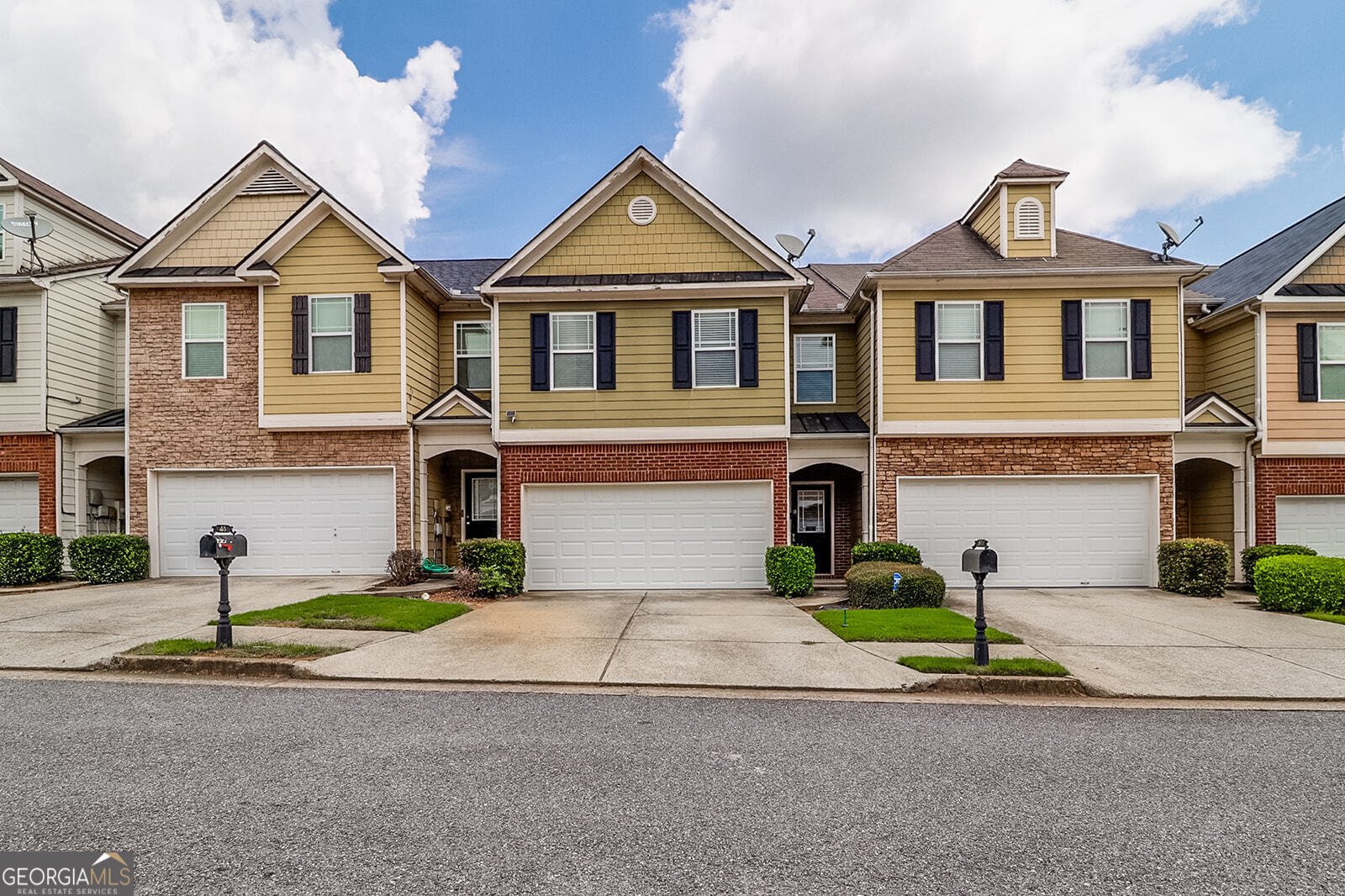 53 Providence Oak Court Lawrenceville - 1