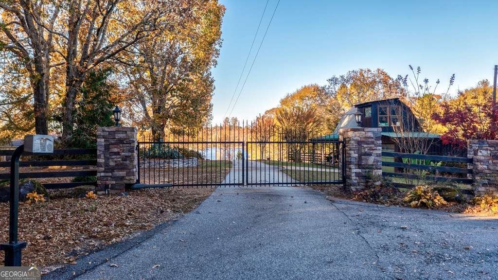 175 Evans Drive Bogart - 2