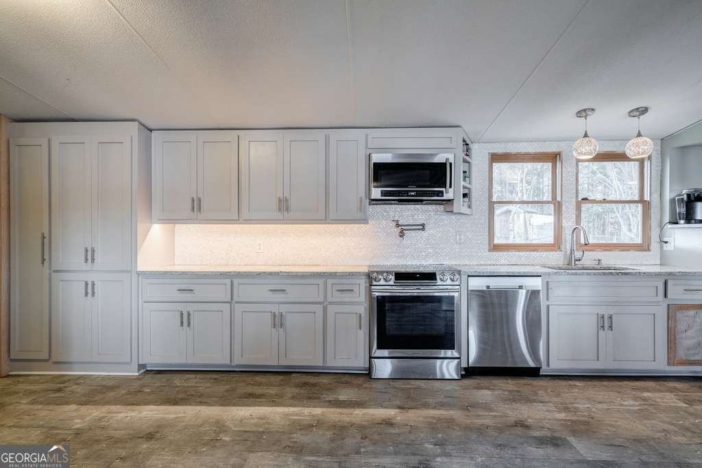 175 Evans Drive Bogart - 9