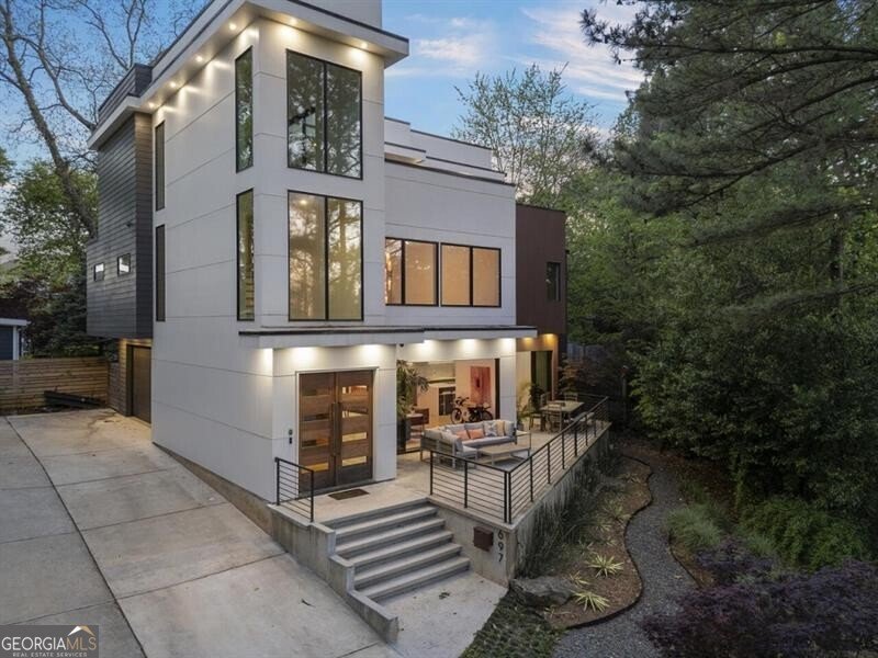 697 Kendall Street Atlanta - 1