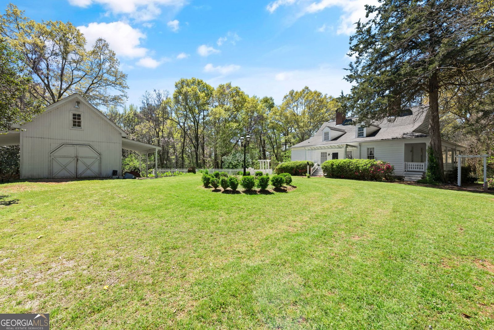 6 Thompson Lane Thomaston - 55