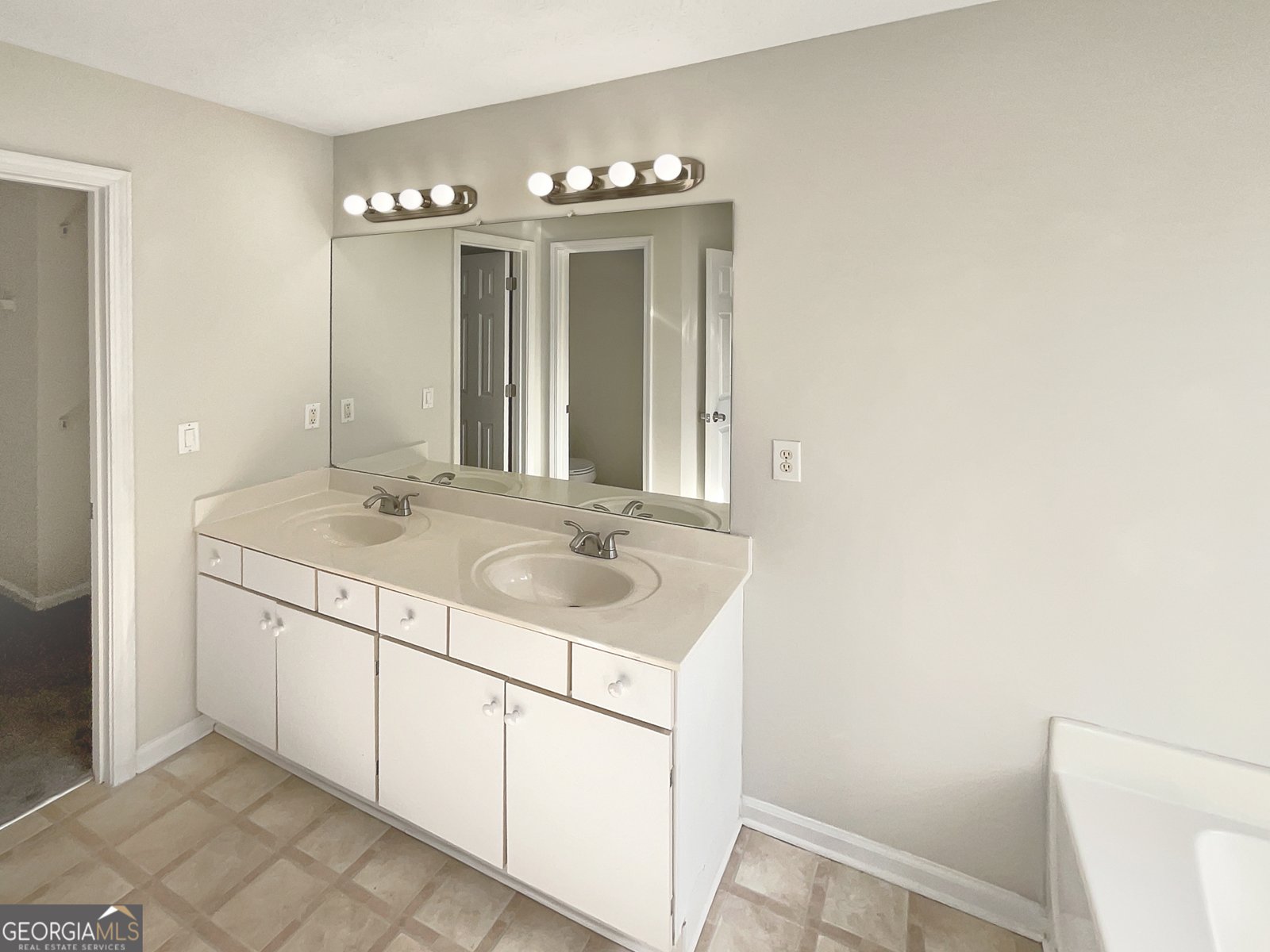 1535 Valley Club Drive Lawrenceville - 40