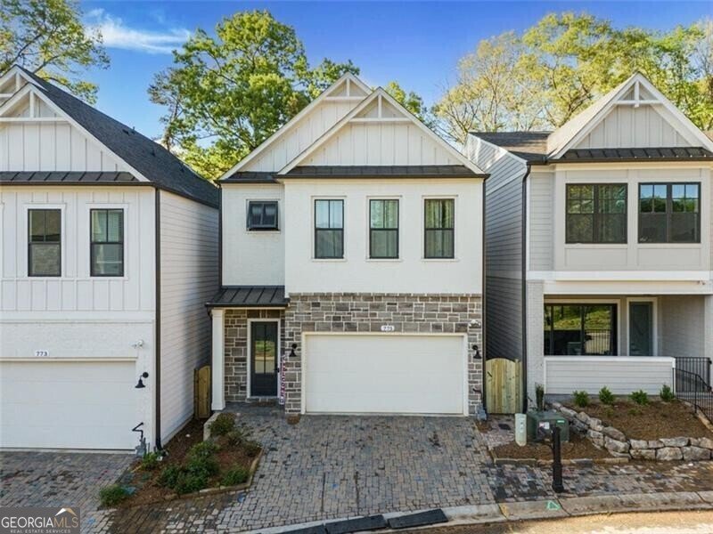 775 Stickley Oak Way Woodstock - 1
