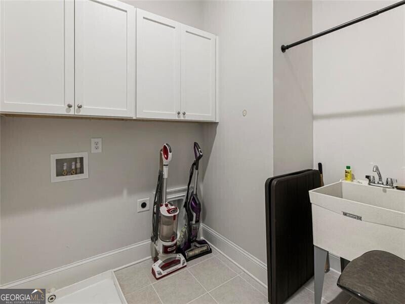775 Stickley Oak Way Woodstock - 35