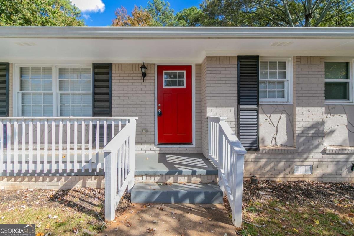 929 Pine Roc Drive Stone Mountain - 2