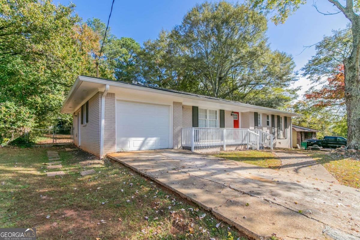 929 Pine Roc Drive Stone Mountain - 3