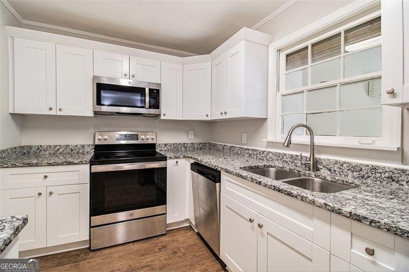 4071 WILLIAMSBURG Drive Atlanta - 10
