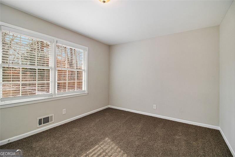 4071 WILLIAMSBURG Drive Atlanta - 16