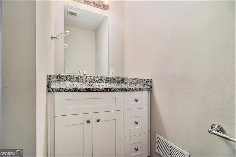 4071 WILLIAMSBURG Drive Atlanta - 17