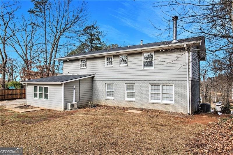 4071 WILLIAMSBURG Drive Atlanta - 27