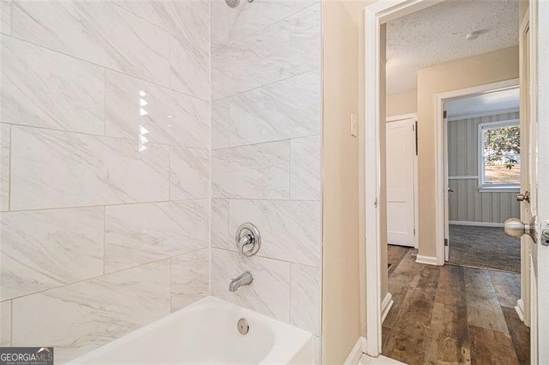 1903 WILDWOOD Drive Decatur - 14