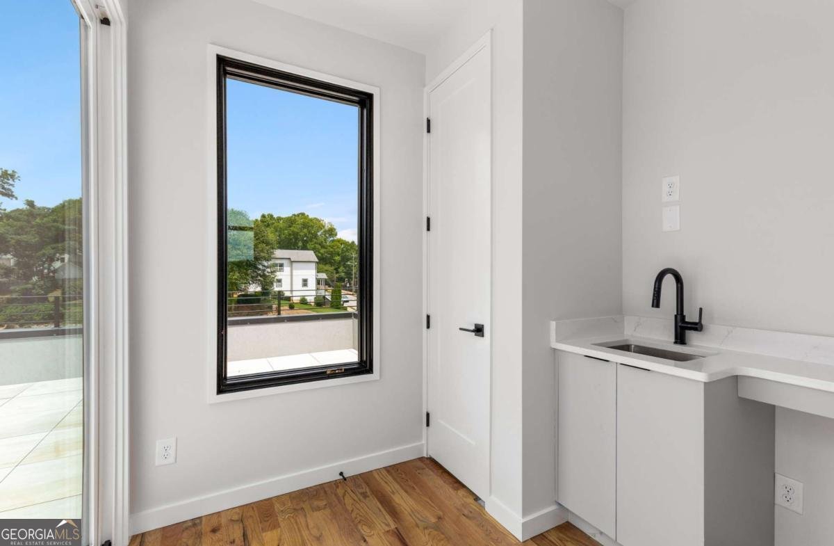 105 Georgia Avenue Atlanta - 19