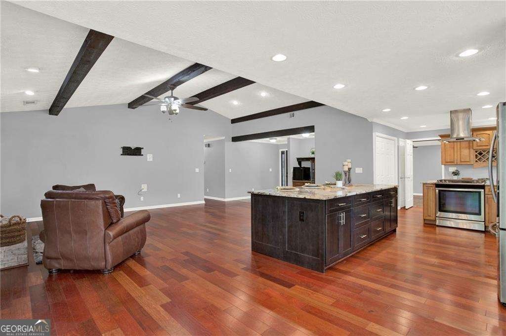 4692 Yeager Road Douglasville - 25