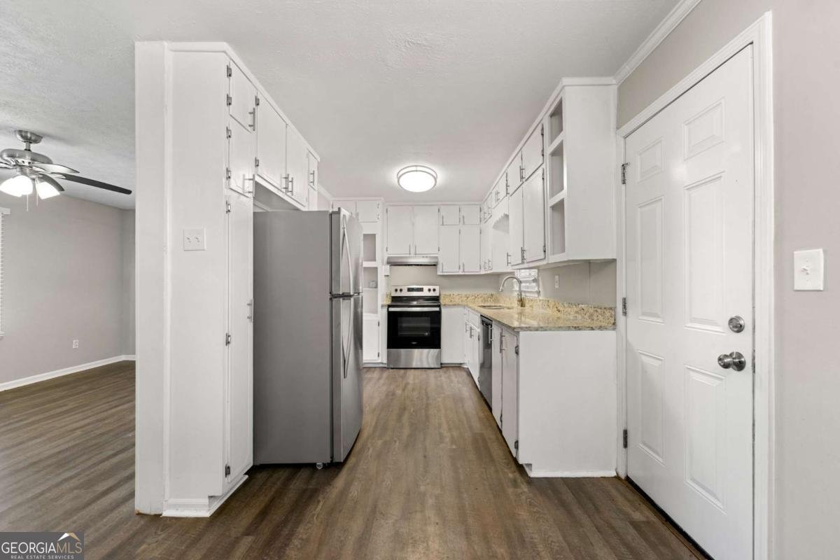 5533 Wind Drive Lilburn - 3