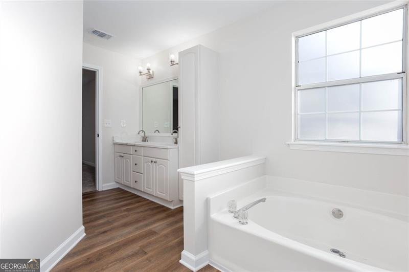 4100 CHANTICLEER Drive Kennesaw - 30