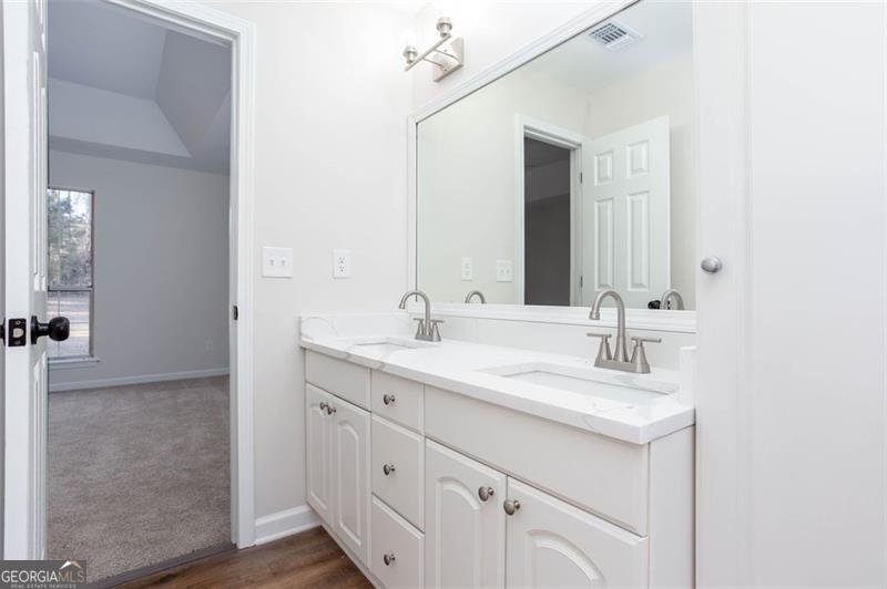 4100 CHANTICLEER Drive Kennesaw - 31