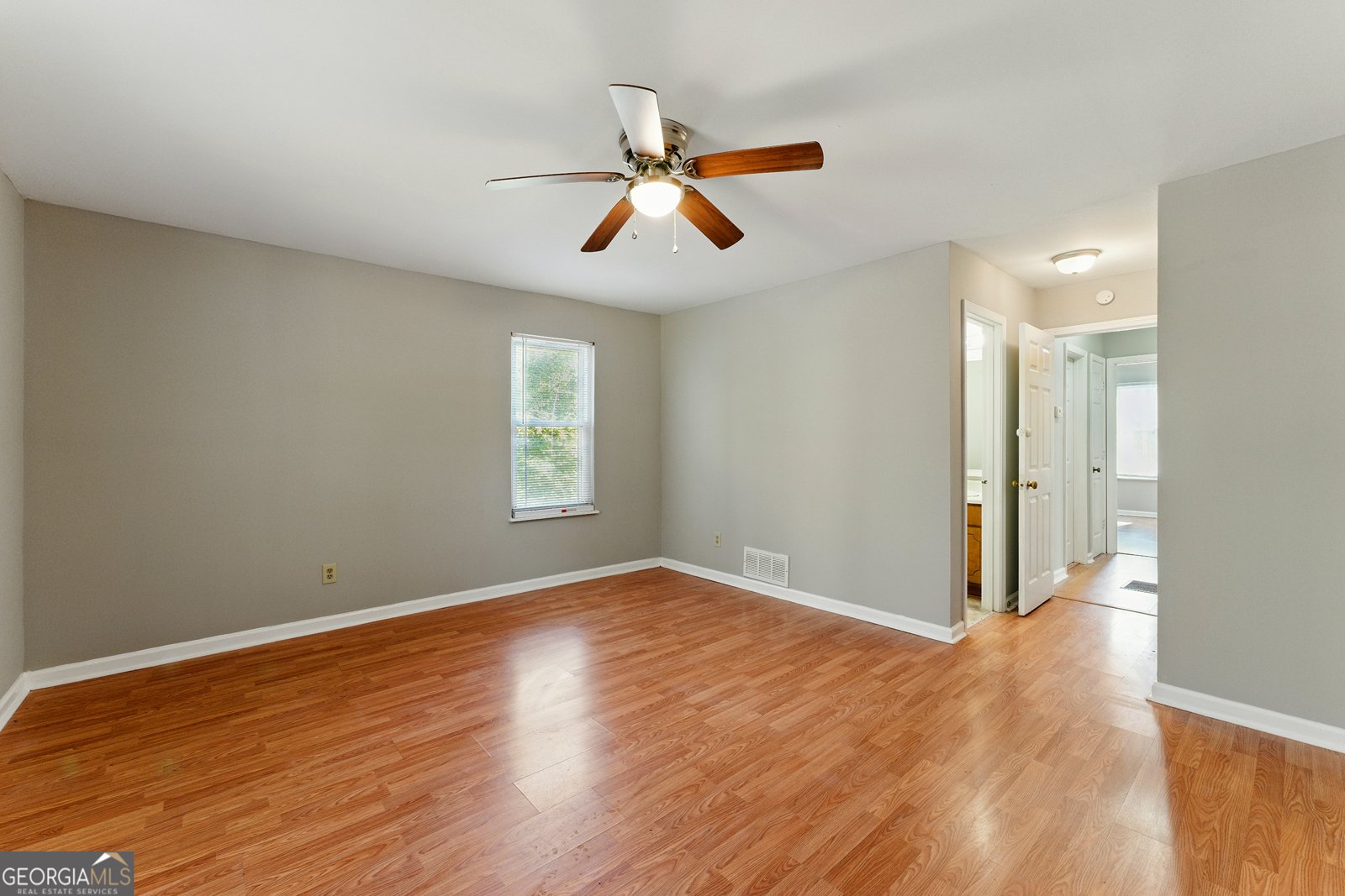 633 Westbridge Road Fayetteville - 6
