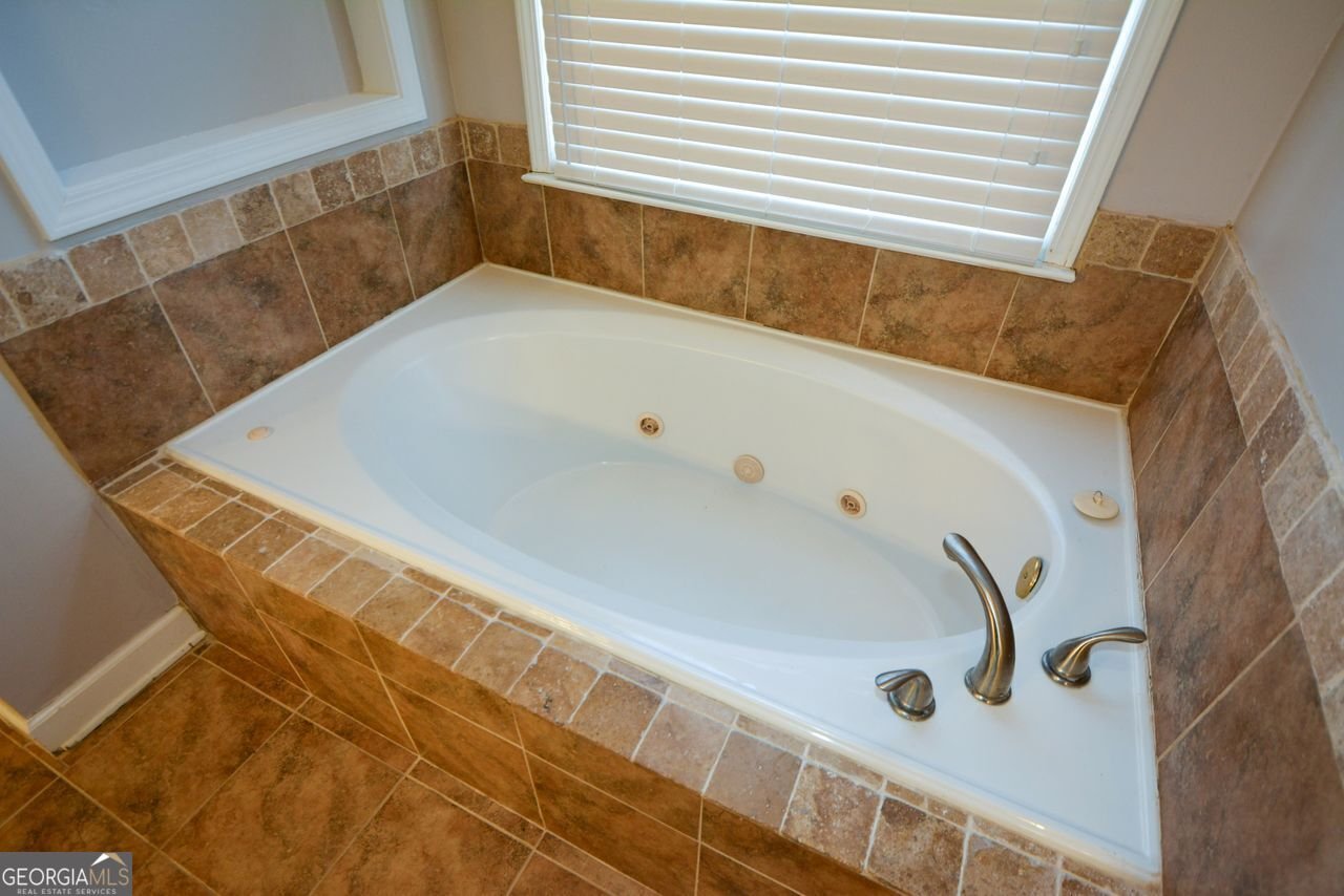 103 Ashwood Court Stockbridge - 8