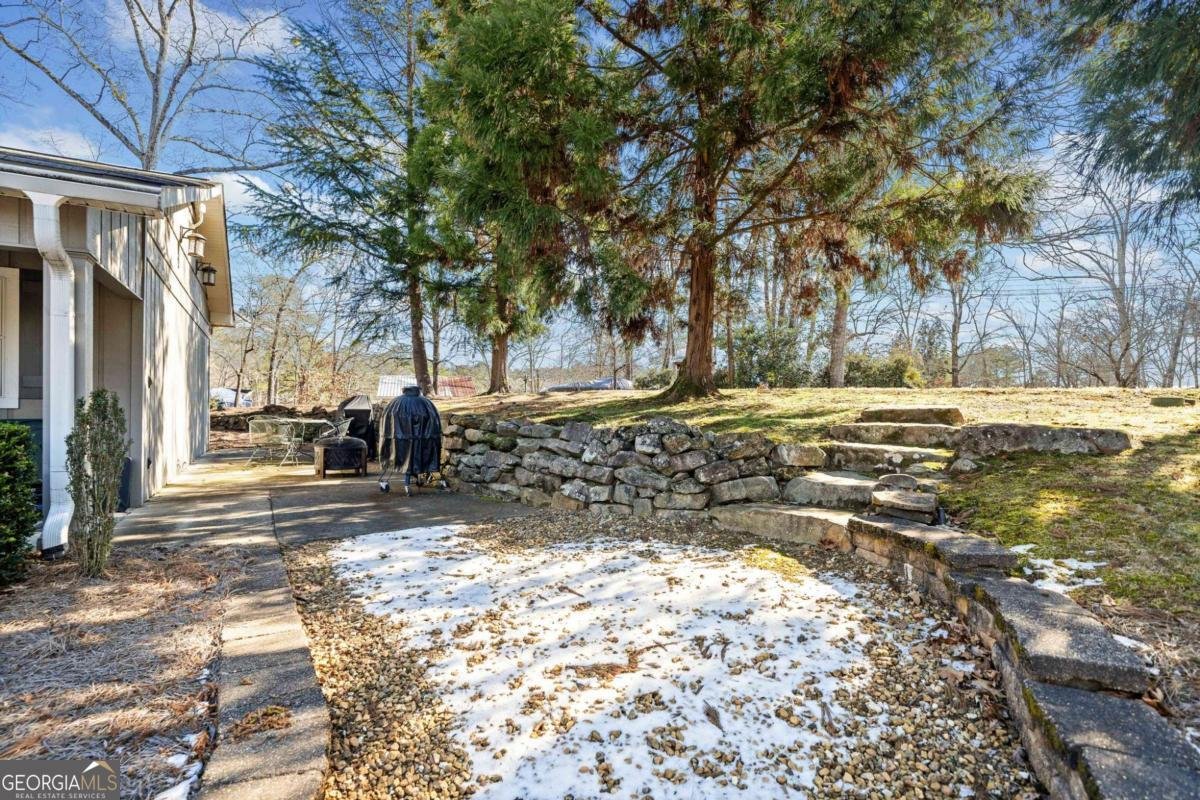 103 Cardinal Road White - 8