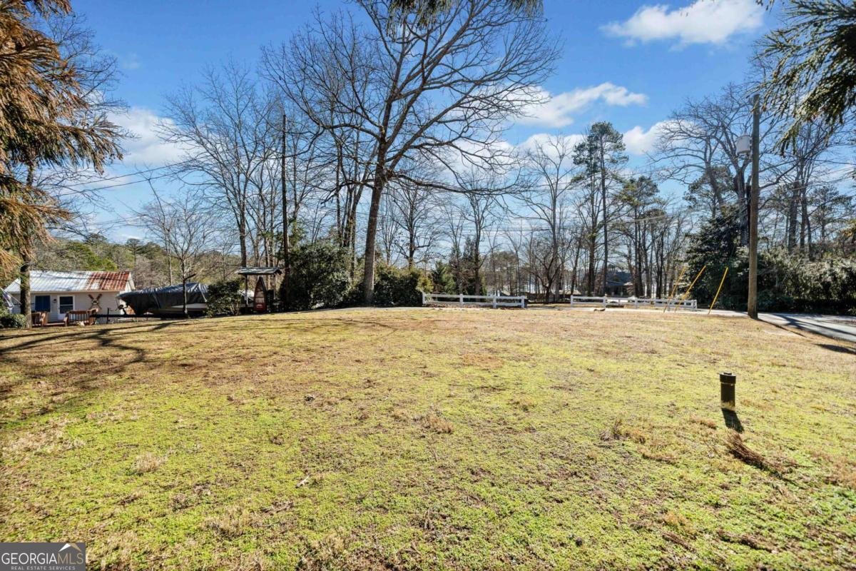 103 Cardinal Road White - 9