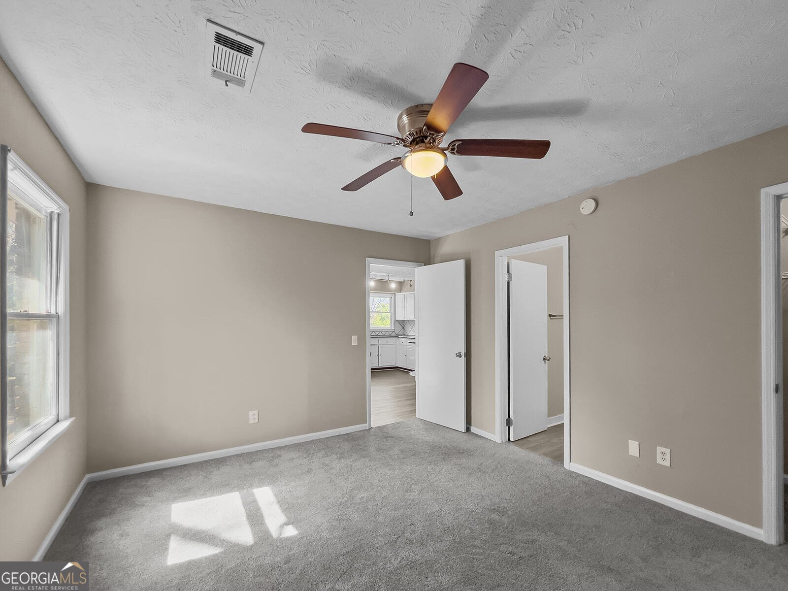 3219 University Avenue Columbus - 16