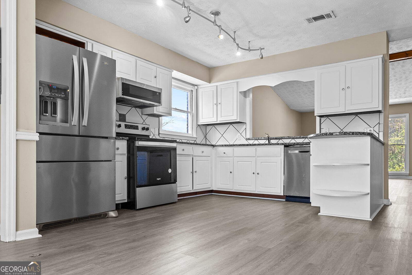 3219 University Avenue Columbus - 17