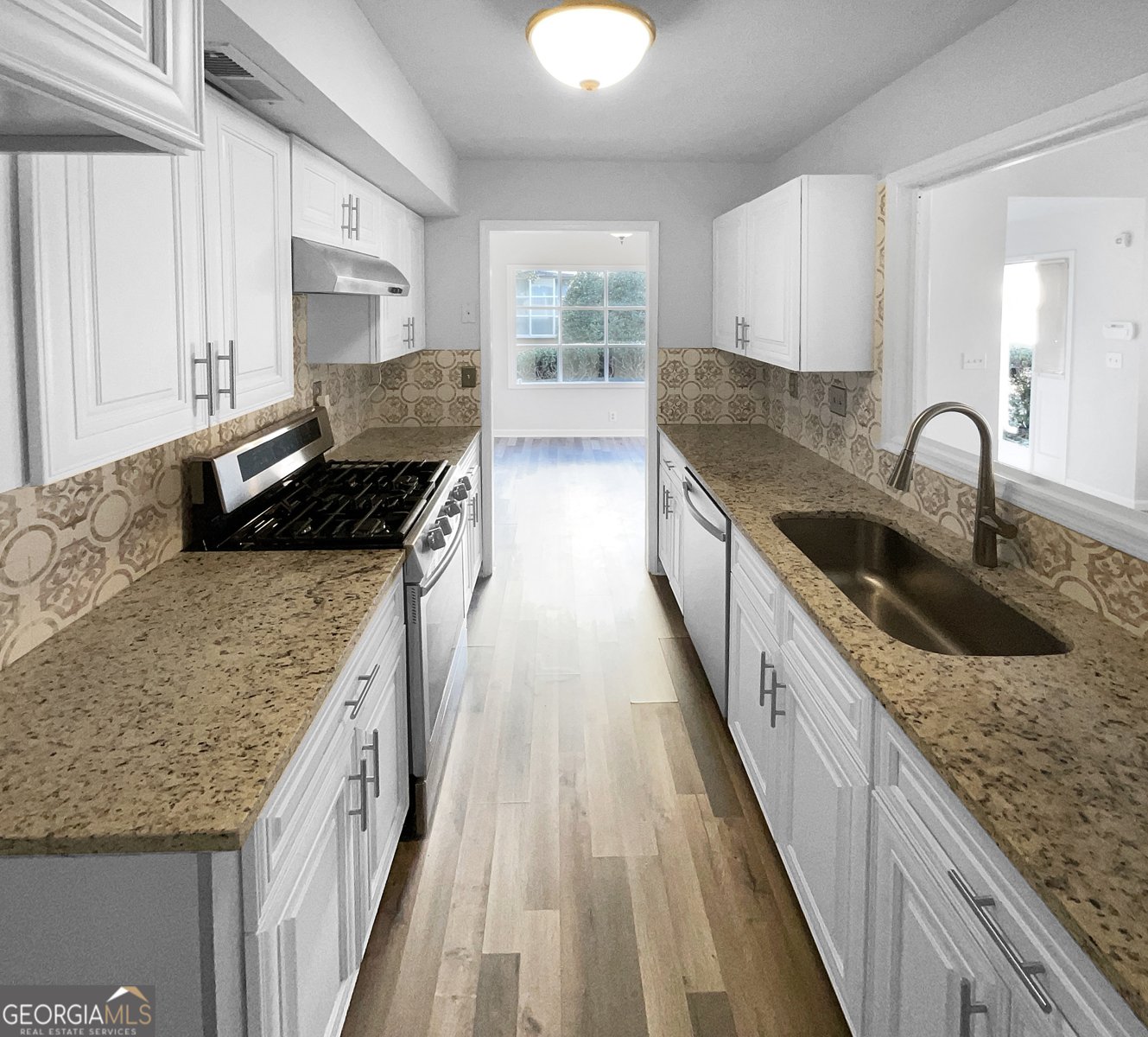 2190 Wellington Circle Lithonia - 11
