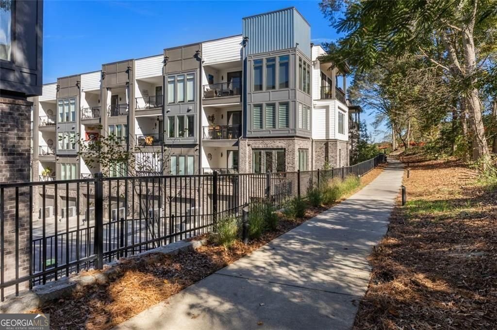 396 Pratt Drive Atlanta - 48