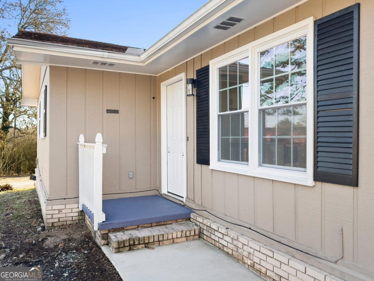215 Lovebridge Drive Calhoun - 2