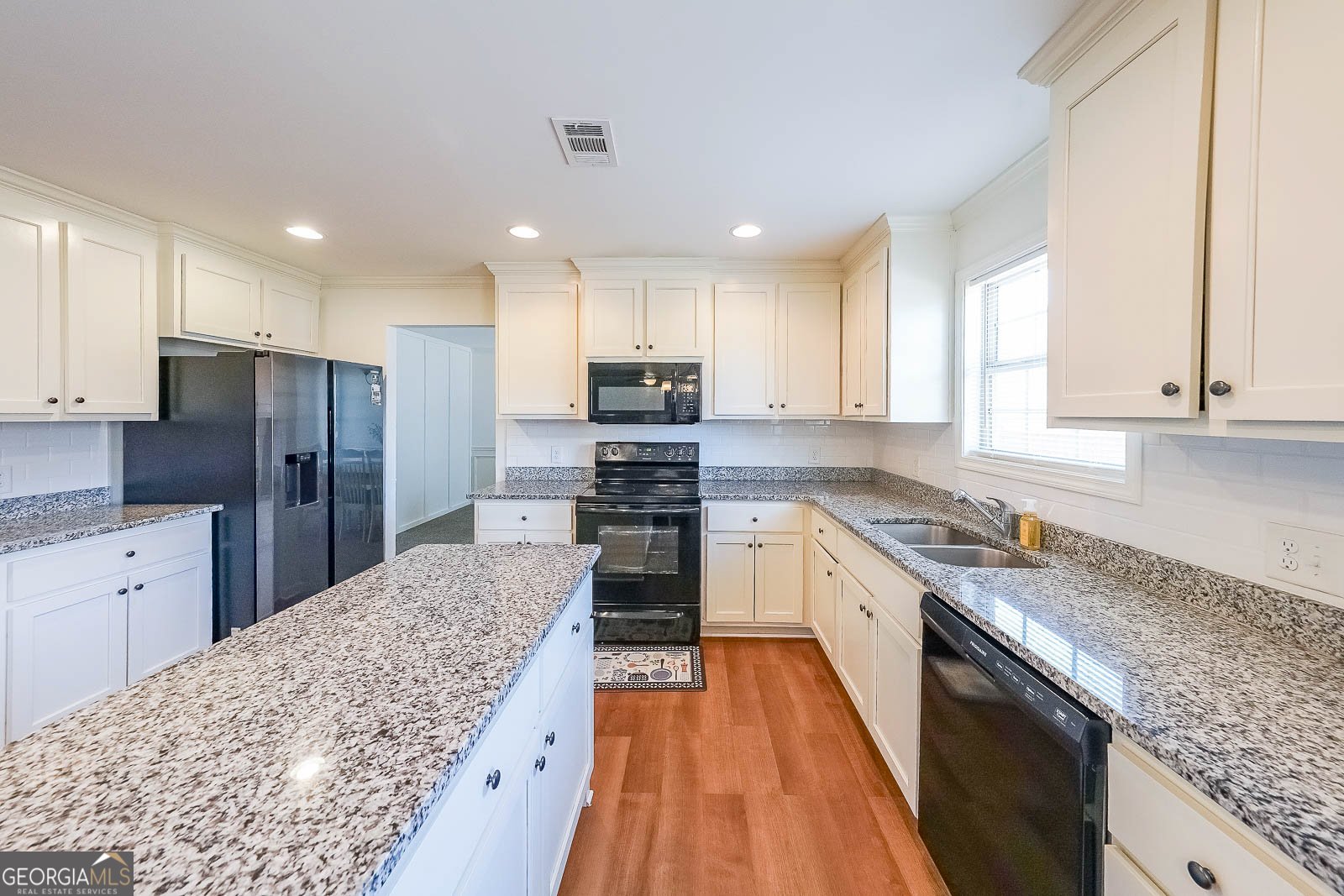 796 Pinnacle Drive Winder - 14